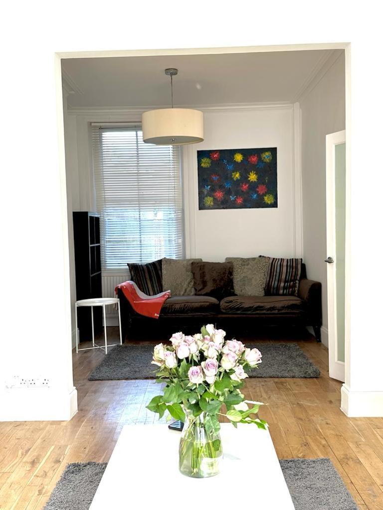 Spacious City London Apartments London Eye, Westminster, Big Ben, Vauxhall Station المظهر الخارجي الصورة